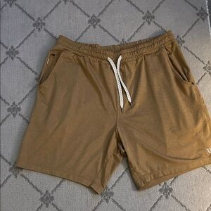 Vuori Men’s  Sunday Performanvce Athletic Shorts